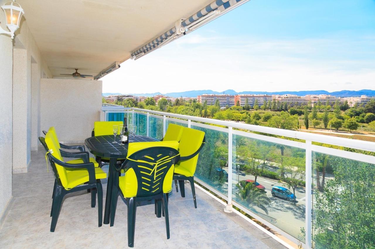 Uhc Village Park Apartments Salou Eksteriør billede