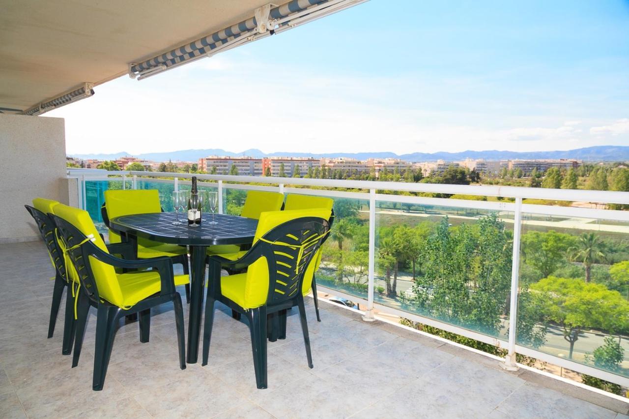 Uhc Village Park Apartments Salou Eksteriør billede