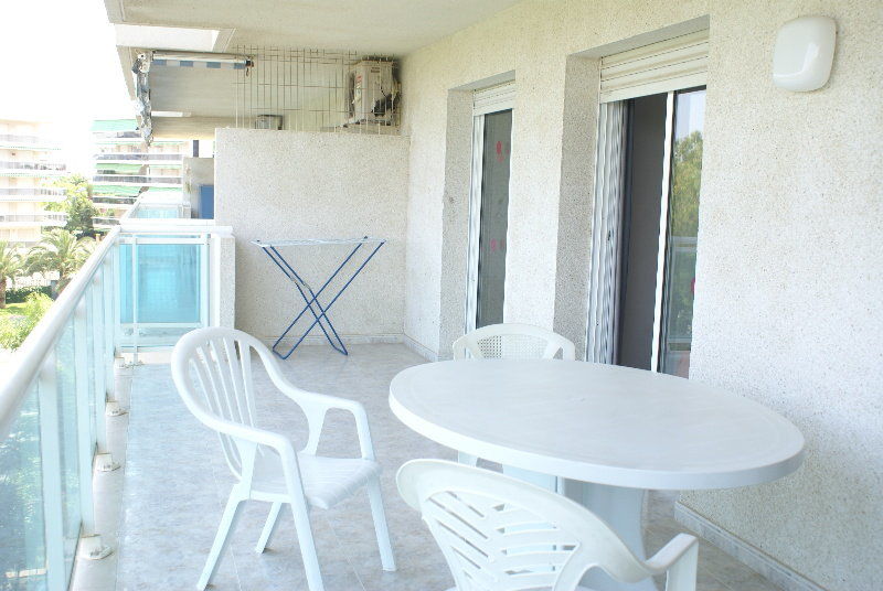 Uhc Village Park Apartments Salou Eksteriør billede